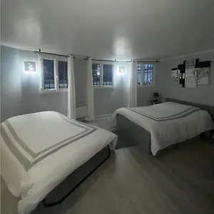  Appartement Beau Studio Meublé 2min Du Moulin Rouge